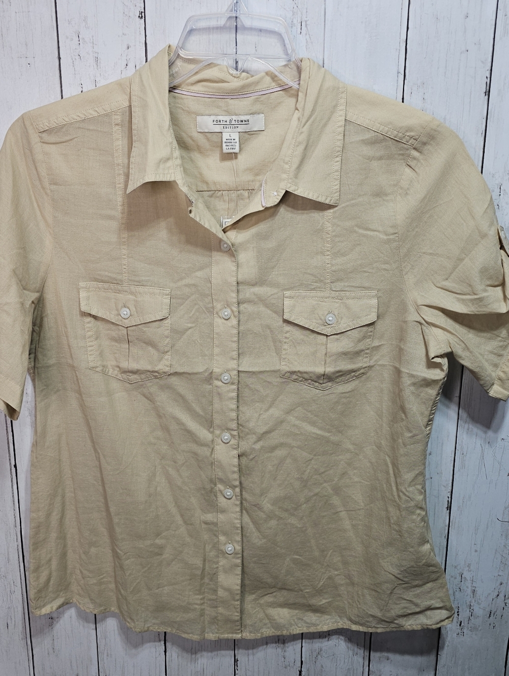 NWT Forth & Towne Women's Tan Lightweight Button Up Cotton Shirt Size Large.